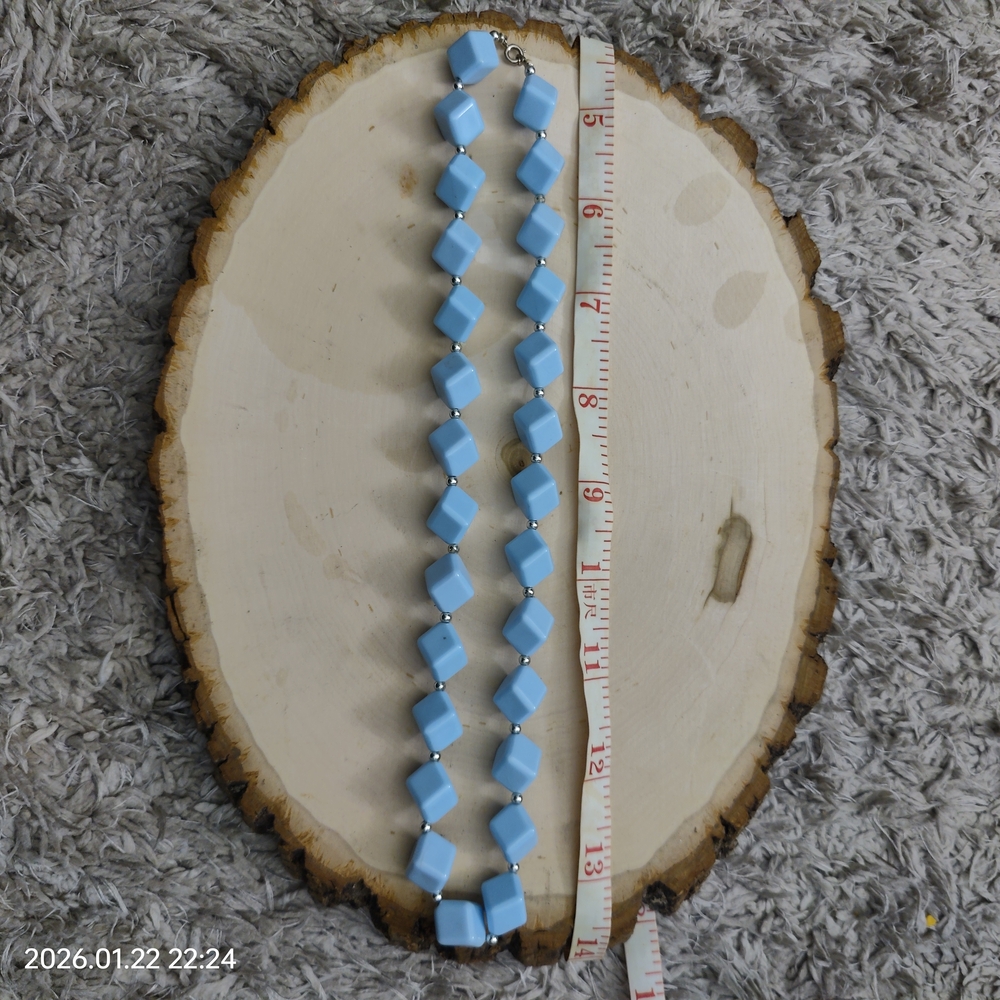 Chic Blue Geometric Necklace - Picture 3 of 3